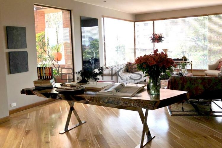 Apartamento de 3 alcobas en venta en La Cabrera, Bogotá, 482 m² · foto 17 de 24