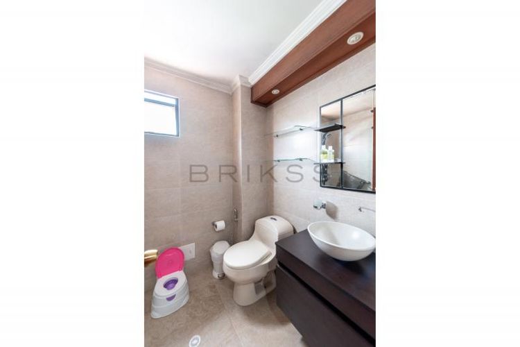 Apartamento de 3 alcobas en venta en Chicó Navarra, Bogotá, 186 m² · foto 21 de 24