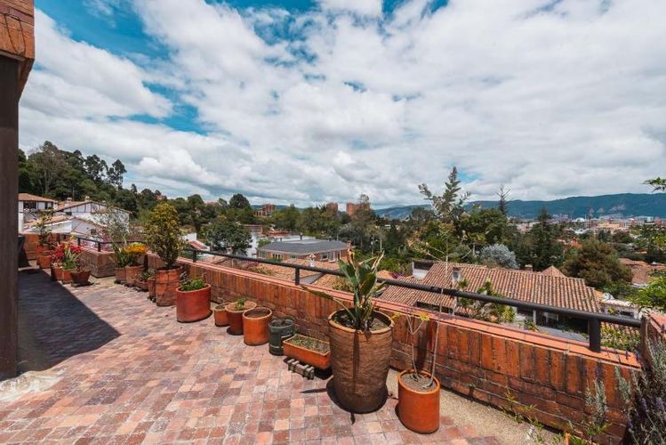 Apartamento de 3 alcobas en venta en Club De Los Lagartos, Bogotá, 242 m² · foto 7 de 19
