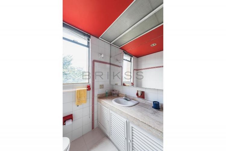 Apartamento de 3 alcobas en venta en Club De Los Lagartos, Bogotá, 242 m² · foto 17 de 19