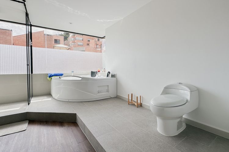 Apartamento de 4 alcobas en venta en Los Rosales, Bogotá, 354 m² · foto 24 de 24