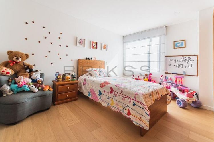 Apartamento de 3 alcobas en venta en San Patricio, Bogotá, 244 m² · foto 12 de 19