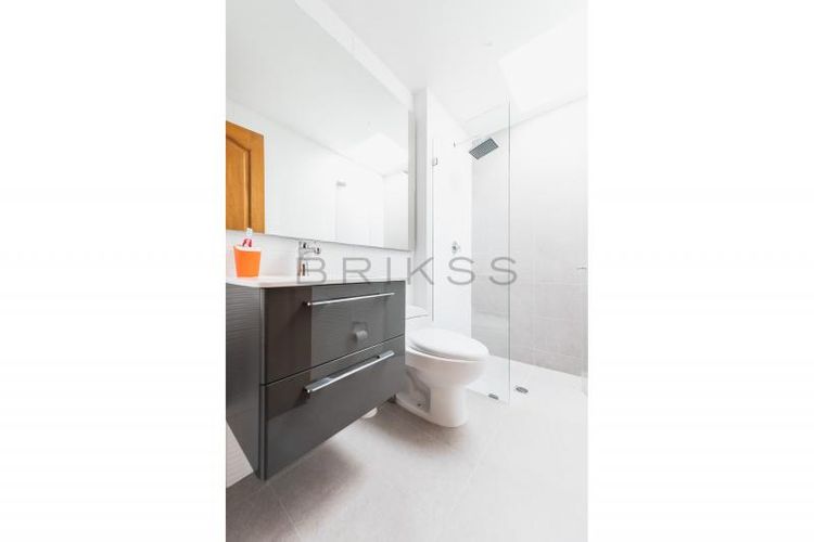 Apartamento de 3 alcobas en venta en San Patricio, Bogotá, 244 m² · foto 16 de 19