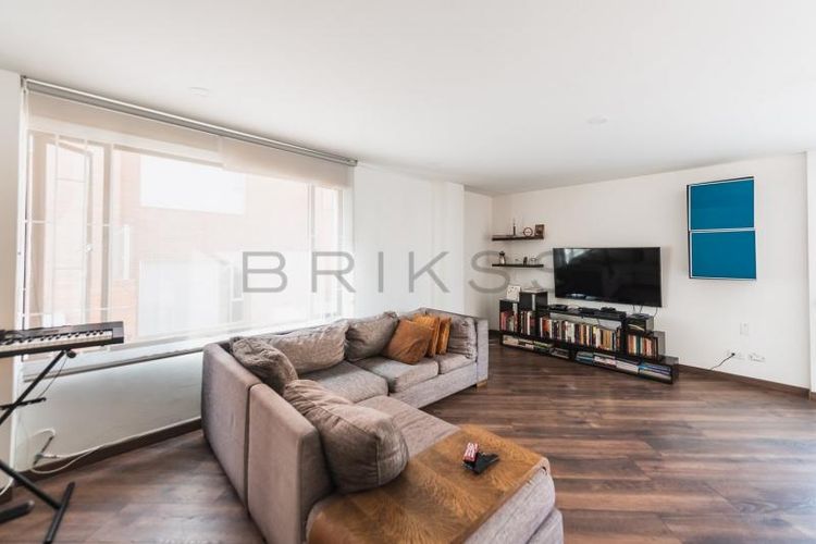 Apartamento de 3 alcobas en venta en San Patricio, Bogotá, 244 m² · foto 17 de 19
