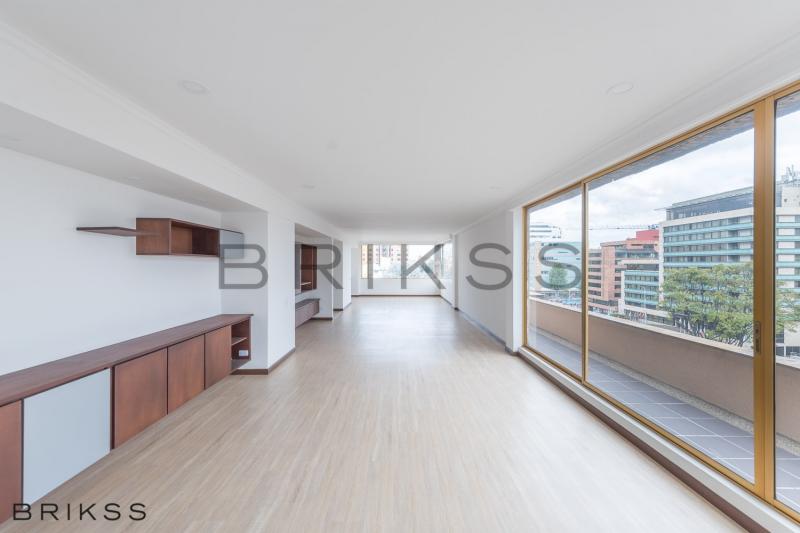 Apartamento en venta en Chico Norte, Bogotá · foto 3 de 21