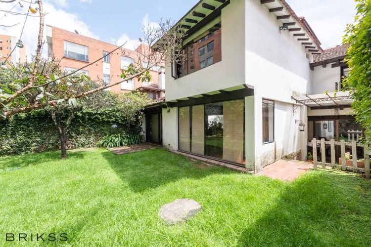 Casa de 5 alcobas en venta en La Calleja, Bogotá, 300 m² · foto 2 de 22