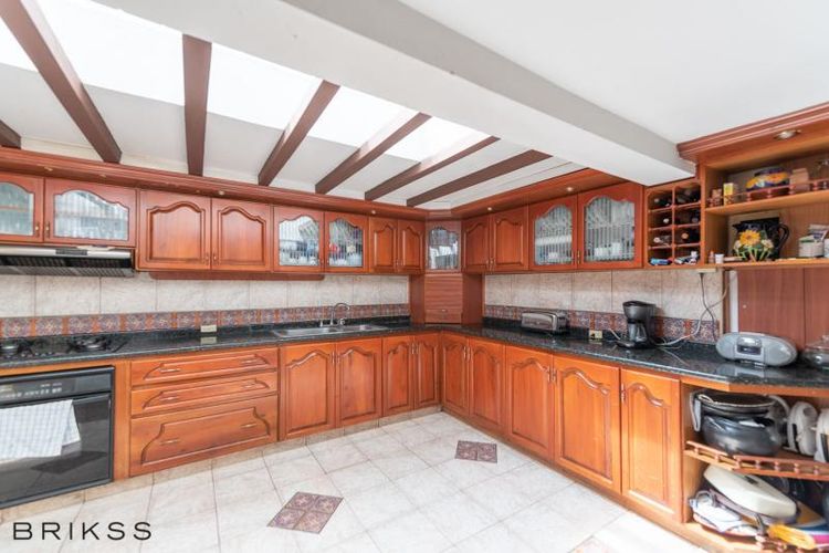 Casa de 5 alcobas en venta en La Calleja, Bogotá, 300 m² · foto 11 de 22