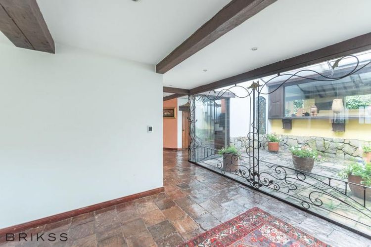 Casa de 5 alcobas en venta en La Calleja, Bogotá, 300 m² · foto 12 de 22