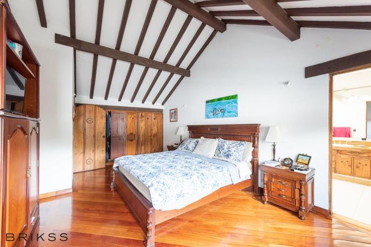 Casa de 5 alcobas en venta en La Calleja, Bogotá, 300 m² · foto 14 de 22