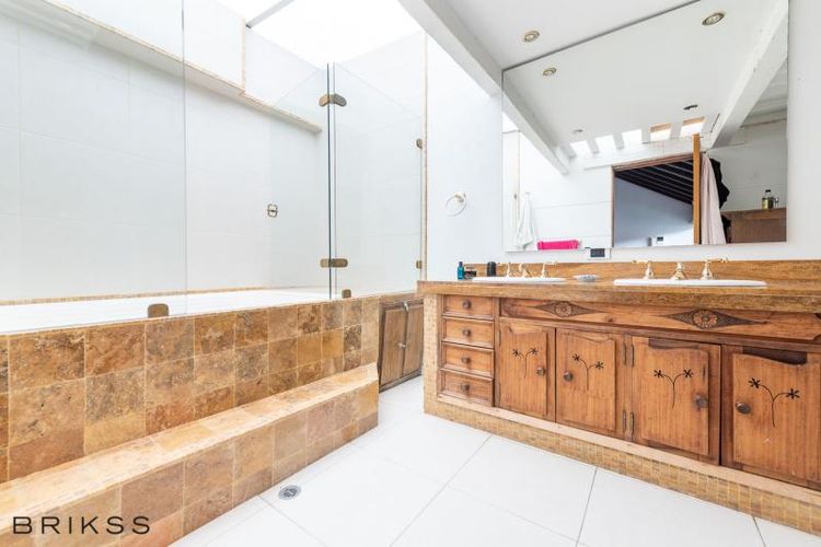 Casa de 5 alcobas en venta en La Calleja, Bogotá, 300 m² · foto 15 de 22