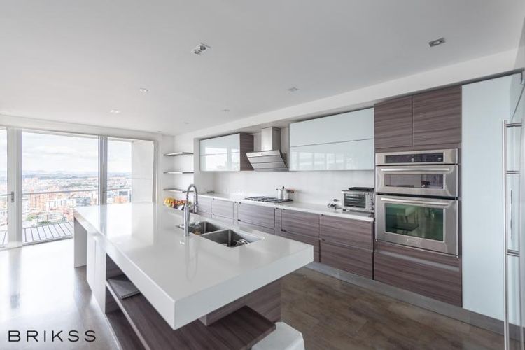 Apartamento de 3 alcobas en venta en Los Rosales, Bogotá, 287 m² · foto 8 de 21