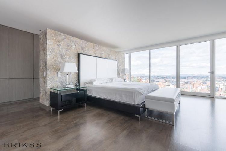 Apartamento de 3 alcobas en venta en Los Rosales, Bogotá, 287 m² · foto 13 de 21