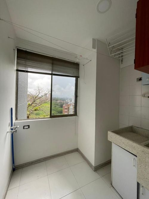 Apartaestudio en venta en Cambulos, Pereira, 50 m² · foto 4 de 10