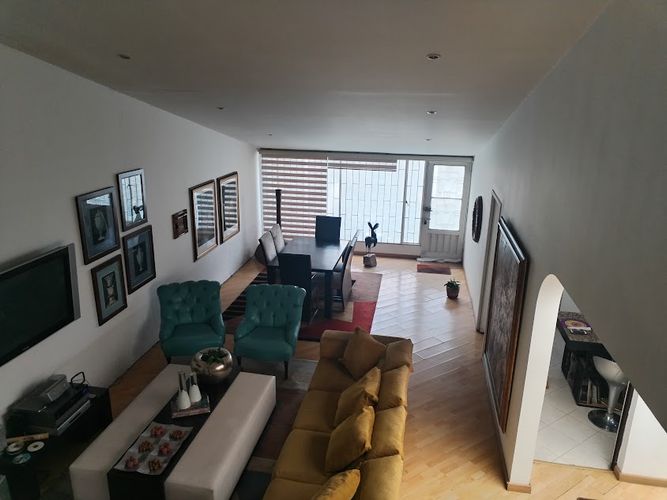 Casa de 4 alcobas en venta en Los Andes, Bogotá, 260 m² · foto 3 de 24