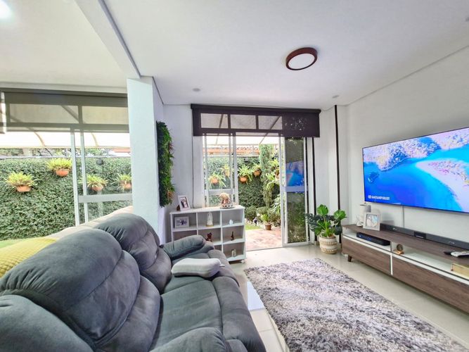 Casa de 3 alcobas en venta en El Castillo, Jamundí, 140 m² · foto 19 de 24