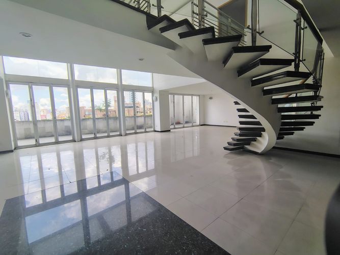 Apartamento de 4 alcobas en venta en Sotomayor, Bucaramanga, 400 m² · foto 5 de 24