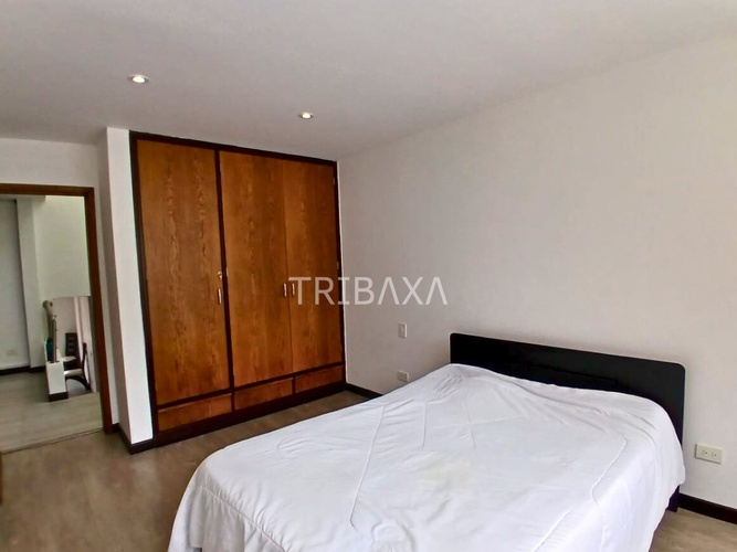 Casa de 4 alcobas en venta en Santa Barbara Central, Bogotá, 325 m² · foto 4 de 14