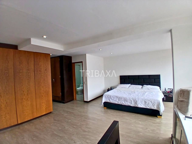 Casa de 4 alcobas en venta en Santa Barbara Central, Bogotá, 325 m² · foto 7 de 14