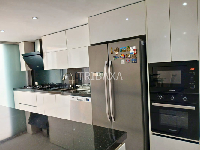 Casa de 4 alcobas en venta en Santa Barbara Central, Bogotá, 325 m² · foto 13 de 14