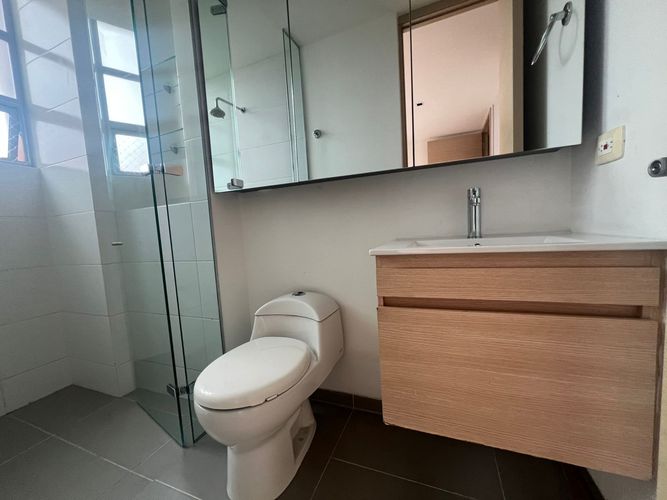 Apartamento de 3 alcobas en venta en Loma Del Chocho, Envigado, 170 m² · foto 16 de 17