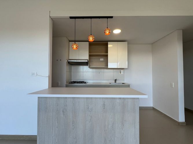Apartamento de 3 alcobas en venta en El Porvenir, Rionegro, 76 m² · foto 4 de 13