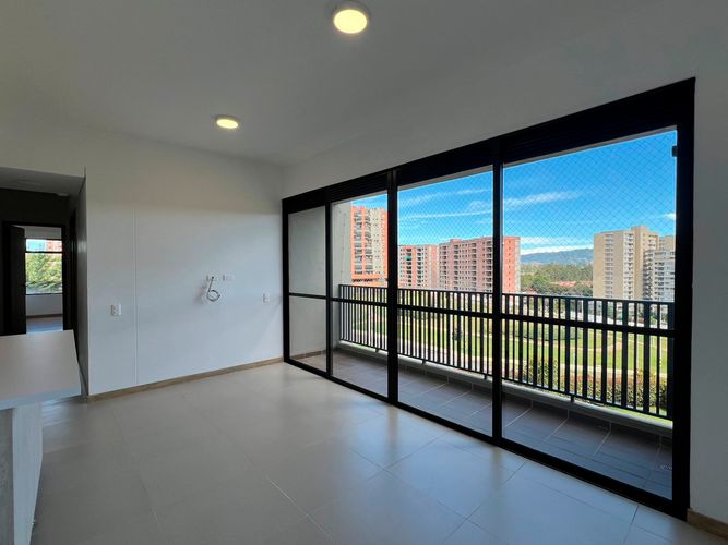 Apartamento de 3 alcobas en venta en El Porvenir, Rionegro, 76 m² · foto 2 de 13