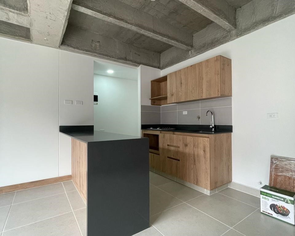 Apartamento en venta en El Poblado, Medellín · foto 7 de 12
