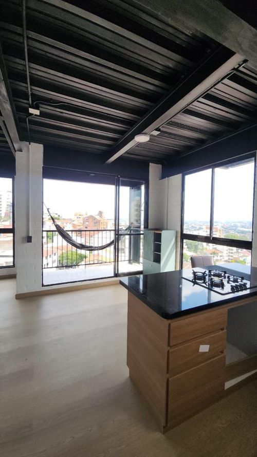 Apartamento en venta en Miraflores, Cali · foto 2 de 10