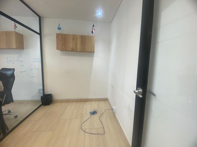 Oficina en arriendo en Alejandría, Medellín, 65 m² · foto 9 de 13