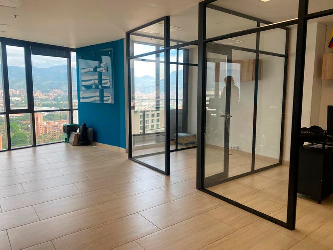 Oficina en arriendo en Alejandría, Medellín, 65 m² · foto 5 de 13