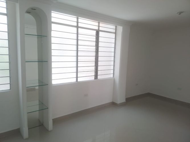 Oficina en arriendo en Laureles, Medellín, 73 m² · foto 3 de 12