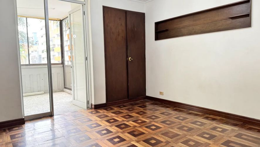 Apartamento de 5 alcobas en venta en Colon, Medellín, 329 m² · foto 22 de 24