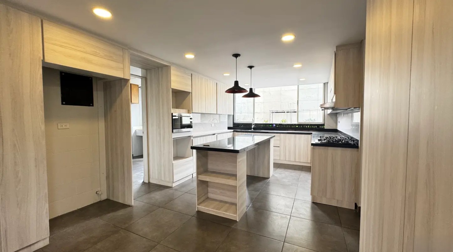 Apartment for sale in Colon, Medellín 3