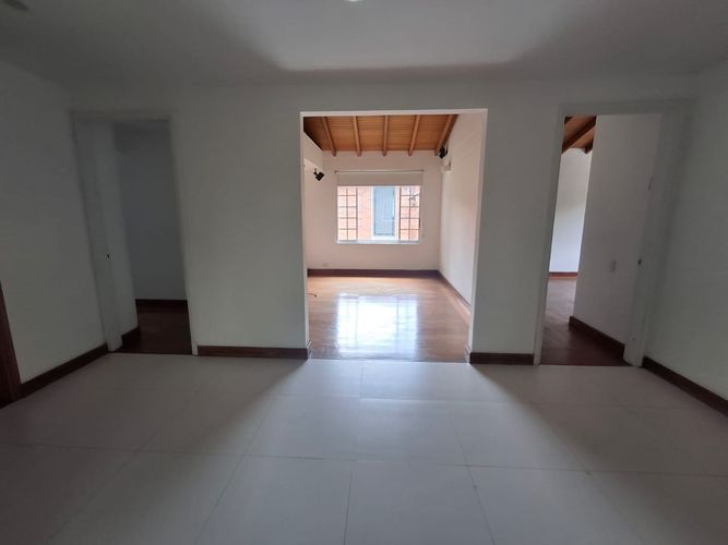 Casa de 4 alcobas en venta en Zuñiga, Envigado, 294 m² · foto 8 de 20
