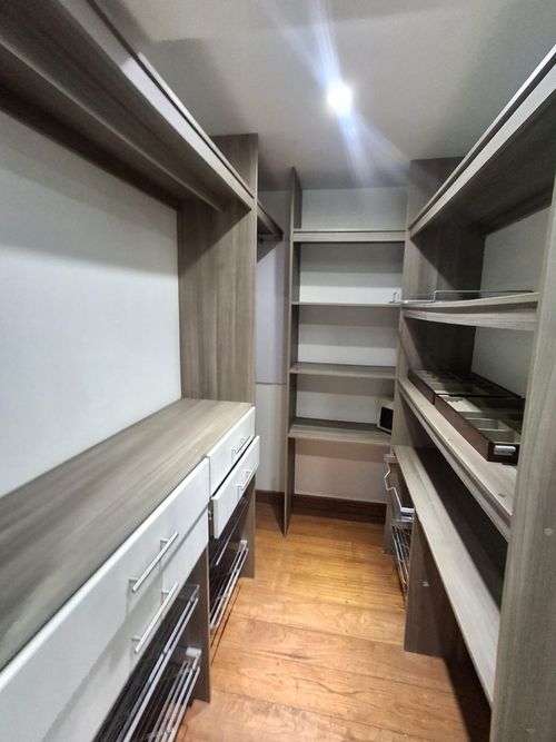 Casa de 4 alcobas en venta en Zuñiga, Envigado, 294 m² · foto 12 de 20