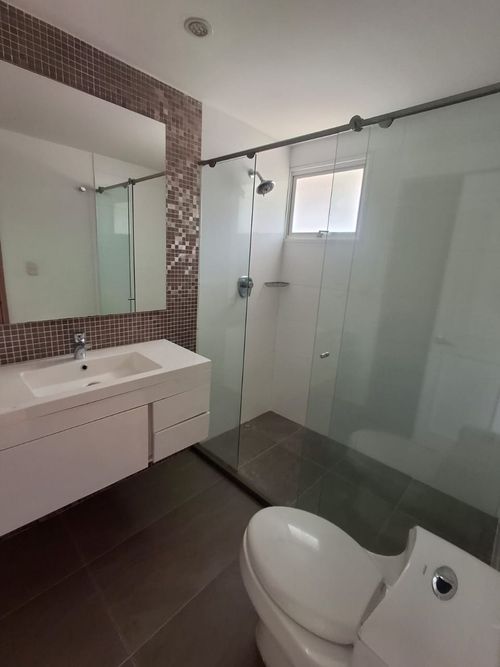 Casa de 4 alcobas en venta en Zuñiga, Envigado, 294 m² · foto 18 de 20