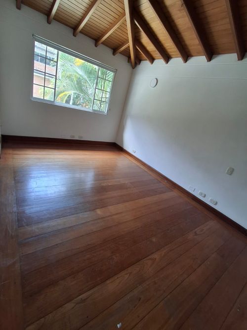 Casa de 4 alcobas en venta en Zuñiga, Envigado, 294 m² · foto 14 de 20