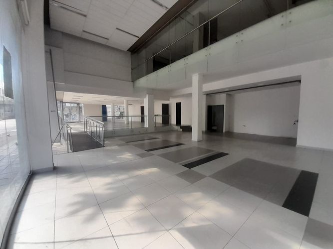 Local en arriendo en Centro, Bucaramanga, 446 m² · foto 8 de 22