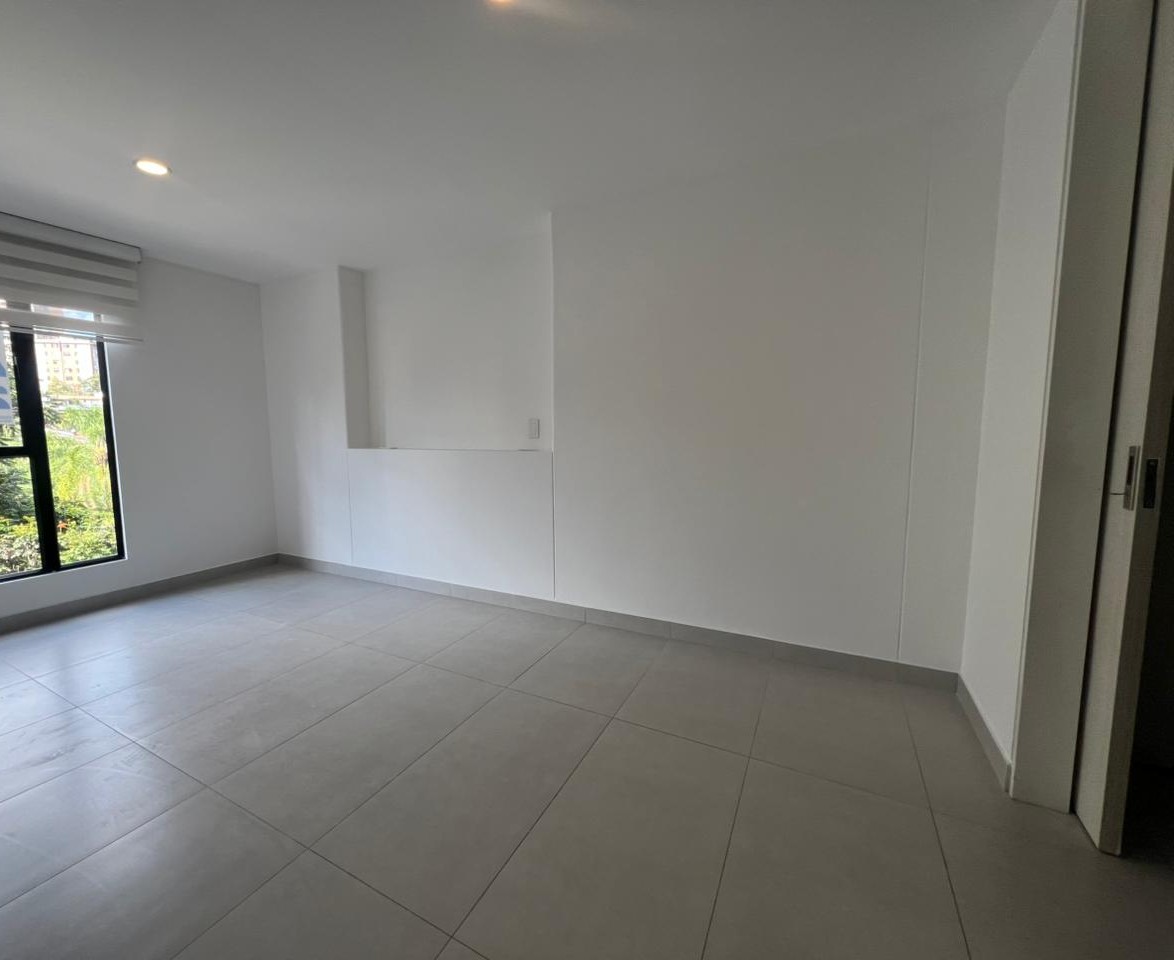 Apartamento en arriendo en Loma Del Esmeraldal, Envigado · foto 8 de 16