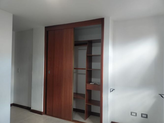 Apartamento de 3 alcobas en arriendo en Villa Santa Teresa, Envigado, 96 m² · foto 10 de 16