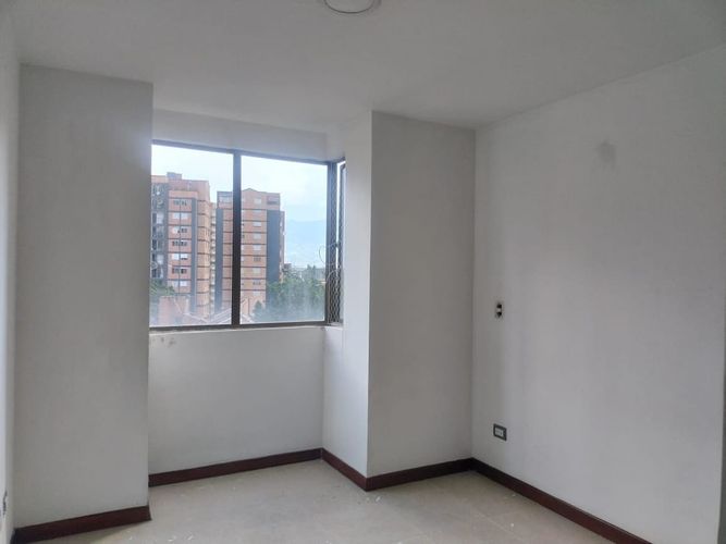 Apartamento de 3 alcobas en arriendo en Villa Santa Teresa, Envigado, 96 m² · foto 9 de 16