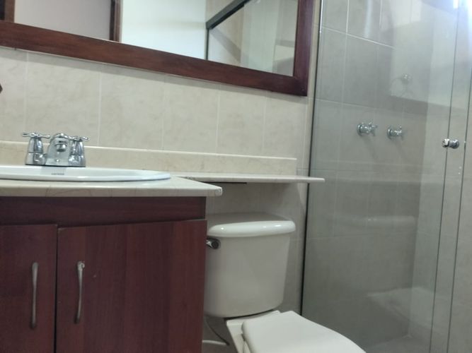 Apartamento de 3 alcobas en arriendo en Villa Santa Teresa, Envigado, 96 m² · foto 15 de 16