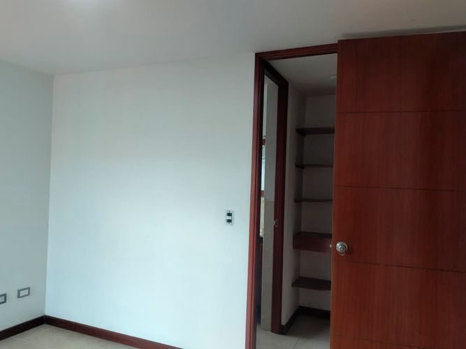 Apartamento de 3 alcobas en arriendo en Villa Santa Teresa, Envigado, 96 m² · foto 14 de 16