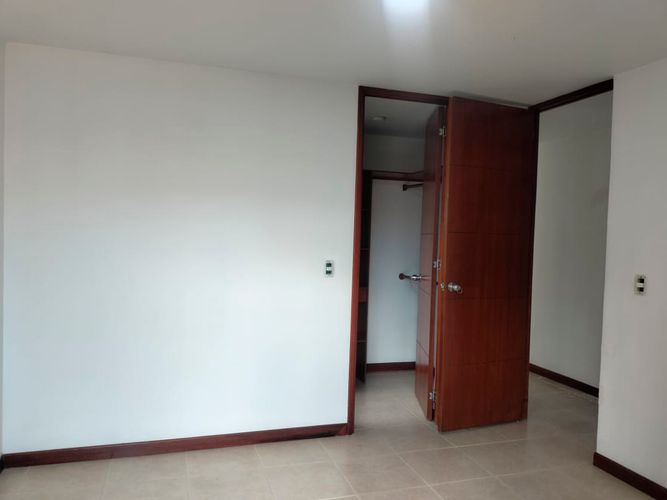 Apartamento de 3 alcobas en arriendo en Villa Santa Teresa, Envigado, 96 m² · foto 12 de 16