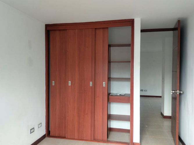 Apartamento de 3 alcobas en arriendo en Villa Santa Teresa, Envigado, 96 m² · foto 13 de 16