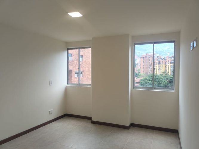 Apartamento de 3 alcobas en arriendo en Villa Santa Teresa, Envigado, 80 m² · foto 8 de 15