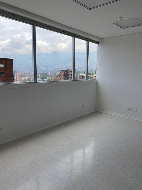 Consultorio en venta en Mayorca, Sabaneta, 34 m² · foto 2 de 6
