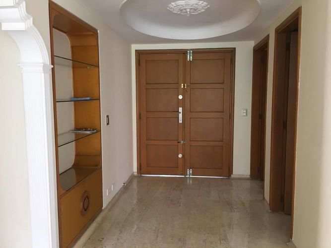 Apartamento de 5 alcobas en arriendo en El Poblado, Medellín, 260 m² · foto 18 de 18