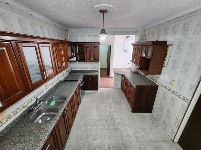 Casa de 4 alcobas en venta en Diamante 2, Bucaramanga, 220 m² · foto 9 de 24