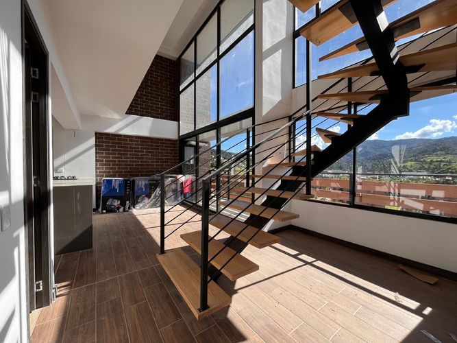 Apartamento de 3 alcobas en venta en El Retiro, 103 m² · foto 2 de 19
